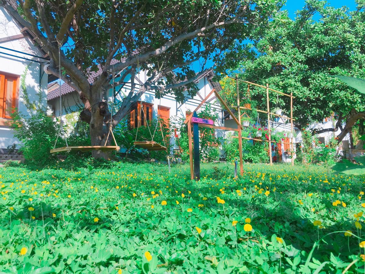 Dao Hoa Vang Villa Cam Ranh Exteriör bild