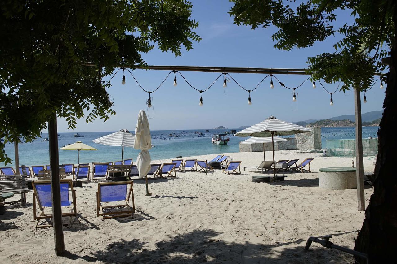 Dao Hoa Vang Villa Cam Ranh Exteriör bild