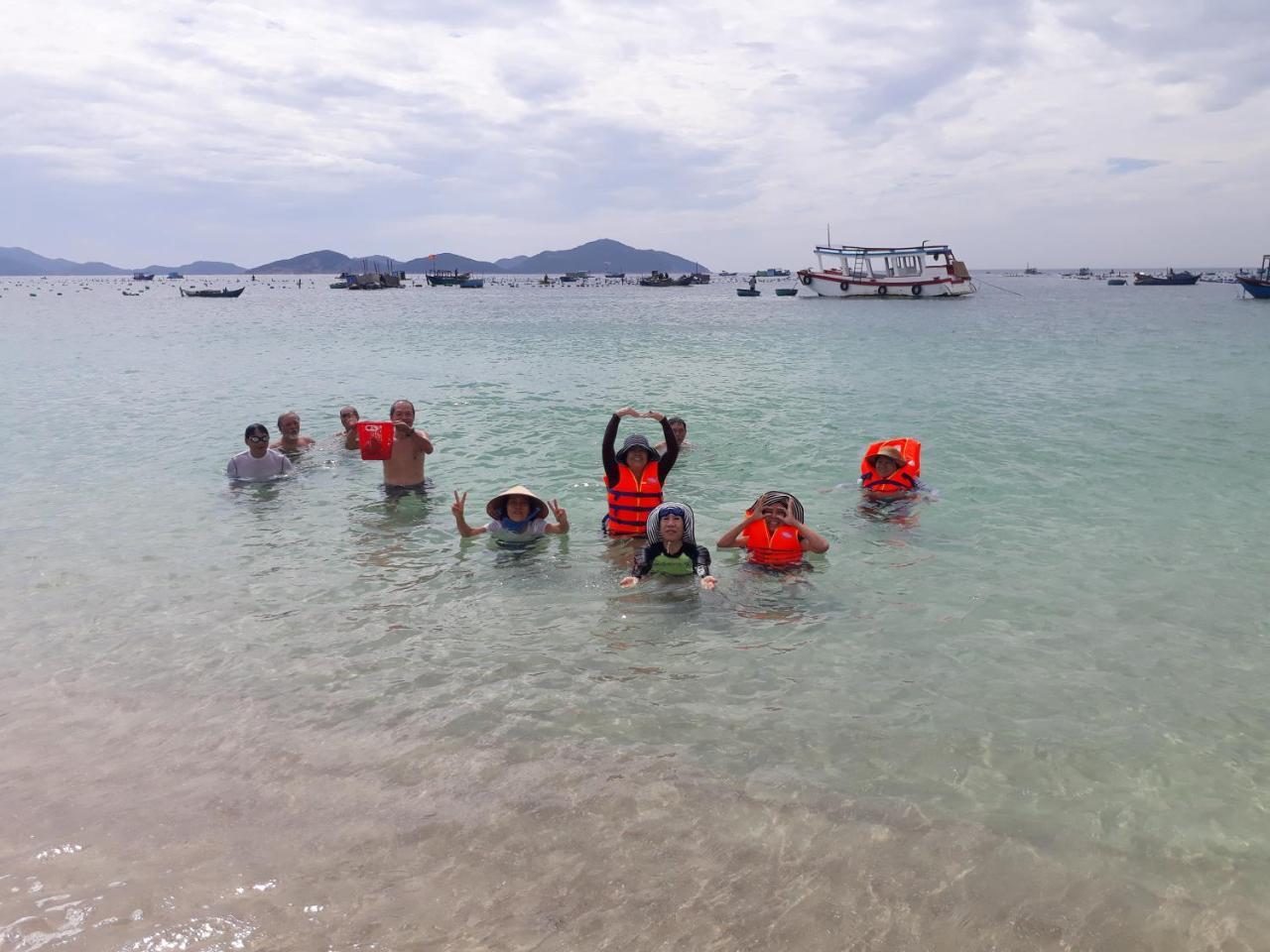 Dao Hoa Vang Villa Cam Ranh Exteriör bild