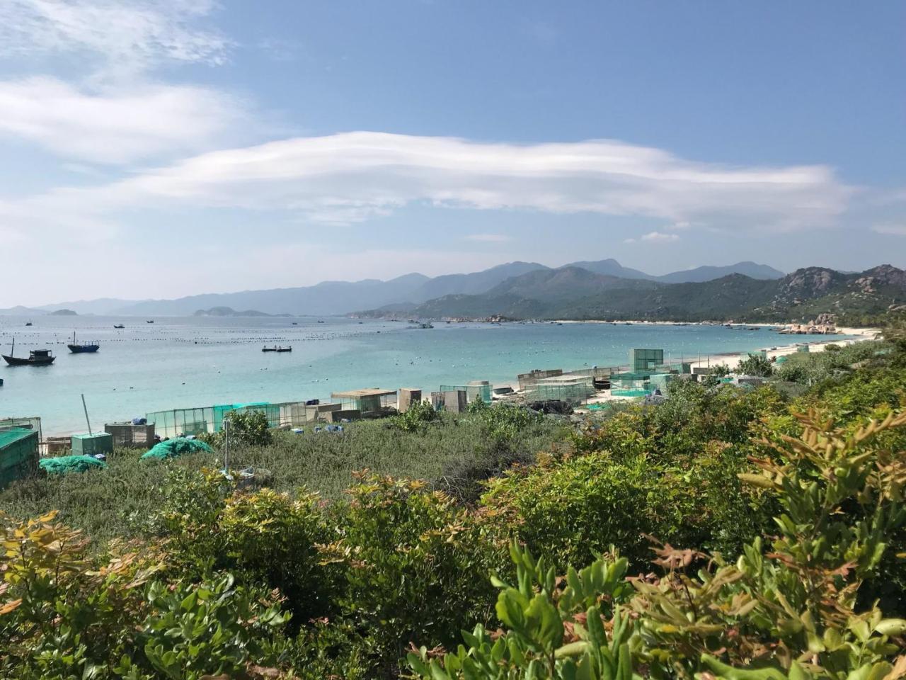 Dao Hoa Vang Villa Cam Ranh Exteriör bild
