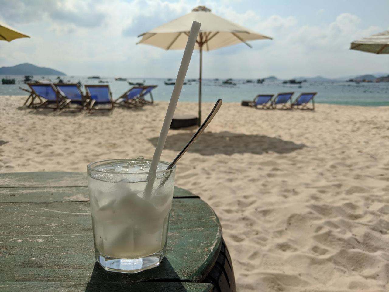 Dao Hoa Vang Villa Cam Ranh Exteriör bild