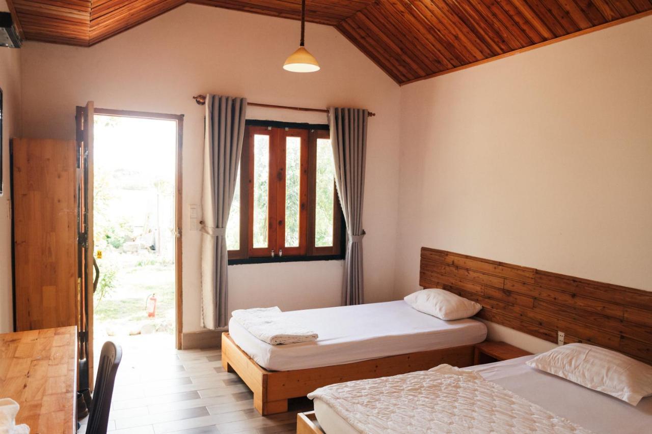 Dao Hoa Vang Villa Cam Ranh Exteriör bild