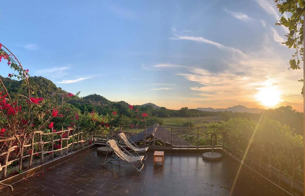 Dao Hoa Vang Villa Cam Ranh Exteriör bild